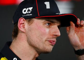 Verstappen decide deixar a Red Bull no fim de 2025, diz jornal italiano