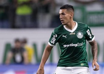 Palmeiras recusa proposta do Botafogo por Naves