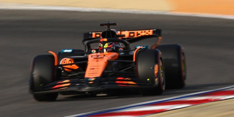 Piastri mantém domínio da McLaren e lidera TL3 no Bahrein; Bortoleto é 18º