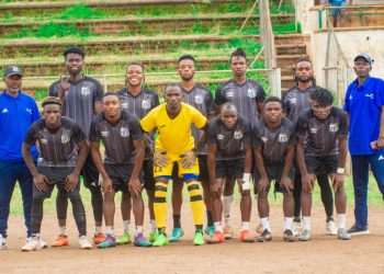 Refugiados do Malawi disputam campeonato com camisas doadas pelo Santos