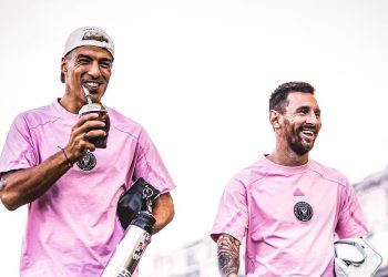 Suárez revela que Messi quer jogar a Copa do Mundo de 2026