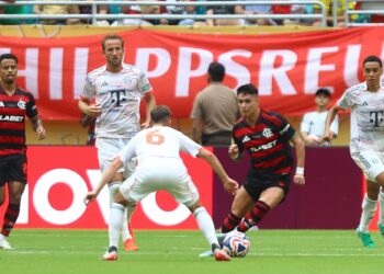 Flamengo deveria ouvir menos os elogios e aprender mais com a derrota