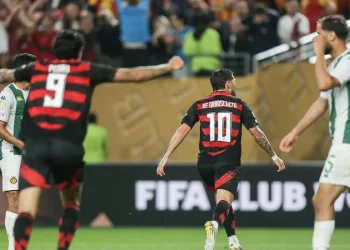 Flamengo vence o Espérance em estreia na Copa do Mundo de Clubes