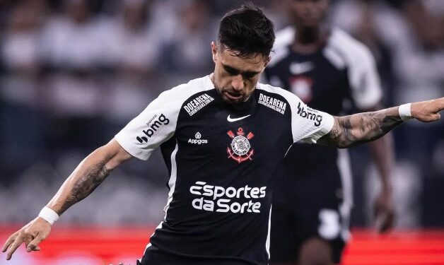 Corinthians rescinde contrato com o meia Igor Coronado
