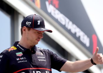Verstappen garante que não vai mudar postura mesmo com risco de suspensão: “Confio em mim”
