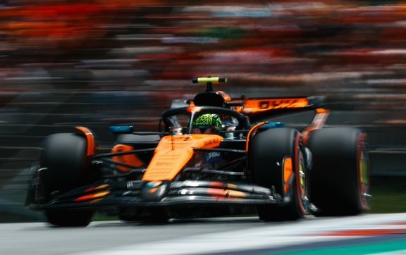 Norris lidera dobradinha da McLaren no TL3 na Áustria; Bortoleto é décimo