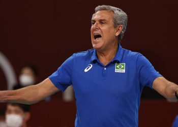 Zé Roberto define jogadoras para estreia na Liga da Nações; Gabi é poupada