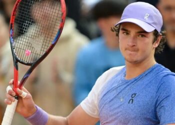 João Fonseca estreia com vitória de virada no ATP 250 de Eastbourne