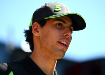 Bortoleto se anima com evolução da Sauber na Espanha: “Potencial do carro foi inspirador”