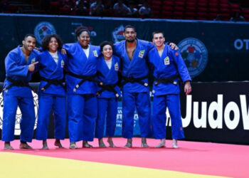 Judô brasileiro finaliza campanha no Mundial com quinto lugar da equipe mista