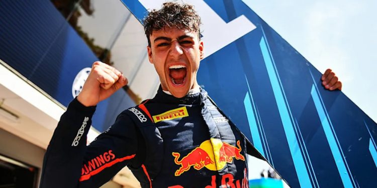 Lindblad vence na Espanha e esquenta disputa pelo título da Fórmula 2