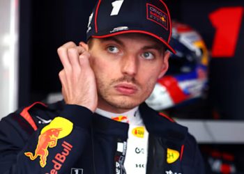 Verstappen reconhece erro em duelo com Russell na Espanha: “Manobra não foi correta”