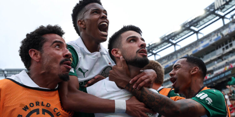 Palmeiras bate Al Ahly e vence a primeira na Copa do Mundo de Clubes