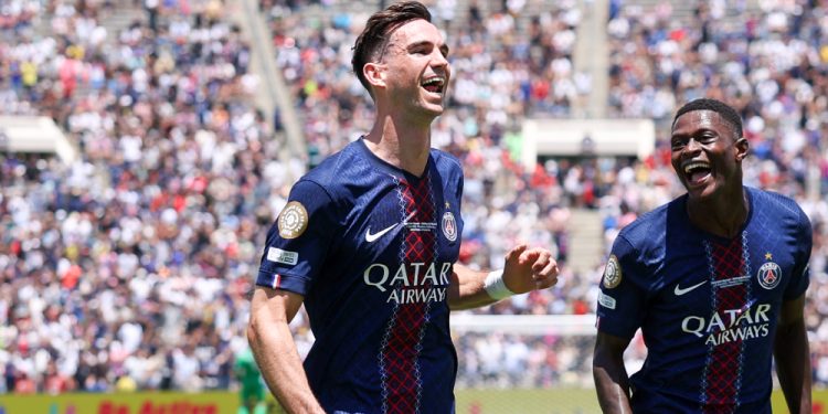 PSG goleia Atlético de Madrid na estreia da Copa do Mundo de Clubes