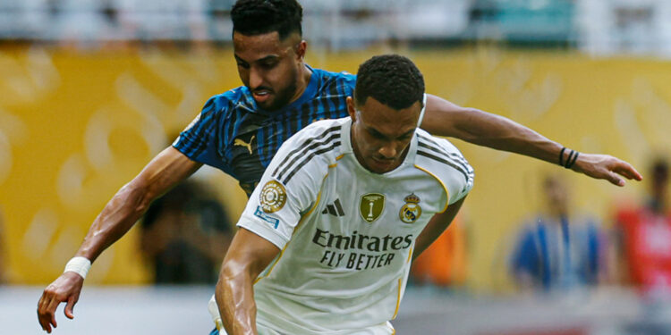 Real perde pênalti nos acréscimos e só empata com o Al Hilal na estreia