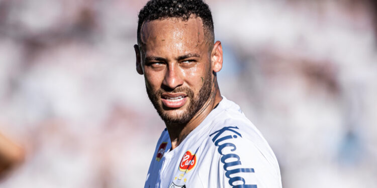 Santos renova contrato com Neymar até o fim de 2025