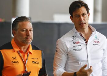 Toto Wolff aconselha McLaren a impor regras após toque entre Norris e Piastri