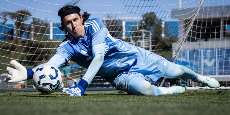 Cássio desabafa sobre saída do Corinthians: “Estava na depressão profunda”