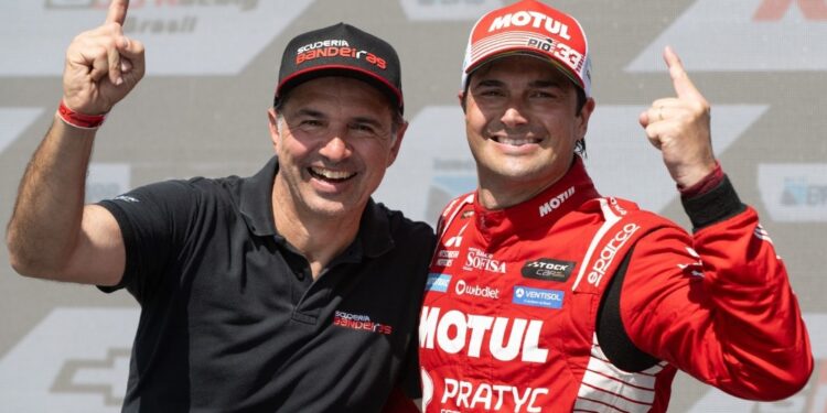 Nelsinho Piquet vence corrida principal da Stock Car no Velocitta