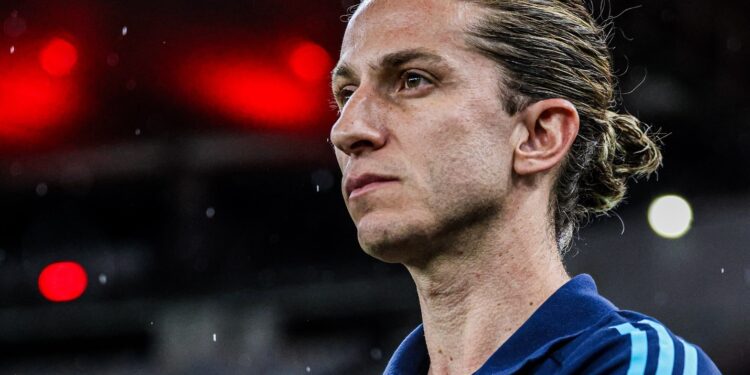 Filipe Luís aproveitou a onda positiva no caso Pedro