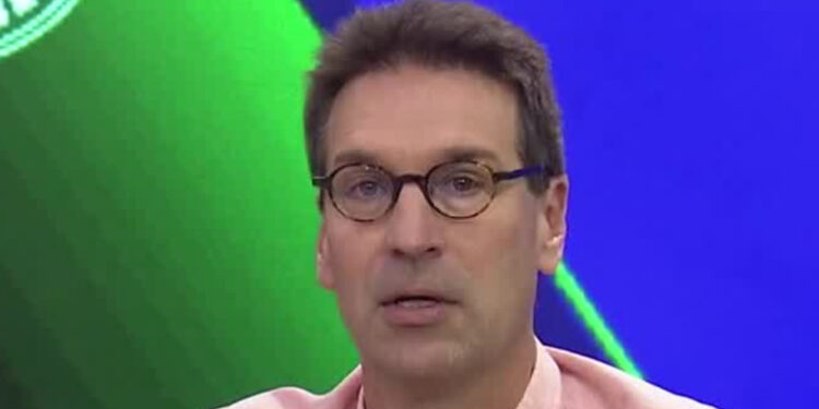 “O time do Corinthians que entra em campo hoje é mais forte que o do Palmeiras”, diz Arnaldo