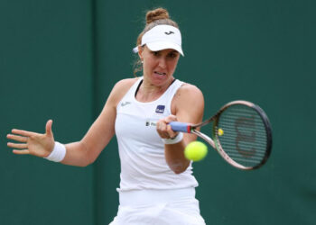 Bia Haddad perde para número 110 do mundo e dá adeus a Wimbledon