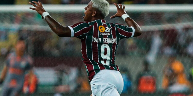 Fluminense anuncia retorno do atacante John Kennedy