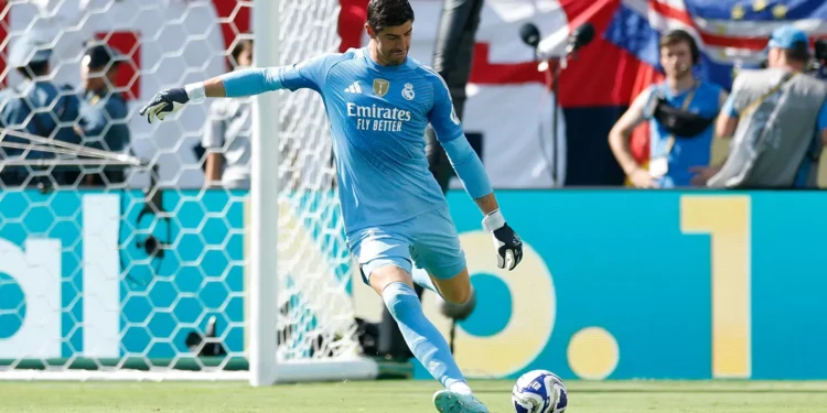 Courtois renova contrato com o Real Madrid até julho de 2027