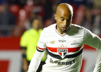 São Paulo divulga relatório médico de Lucas Moura após artroscopia no joelho