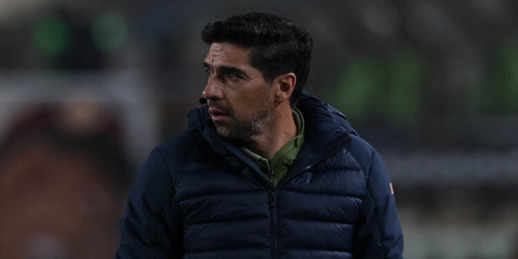 Abel vê Carlos Miguel como 3ª opção: “Não era para vir este ano”