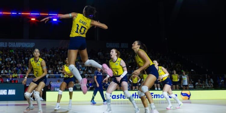 Brasil supera a Grécia em estreia tranquila no Mundial de Vôlei