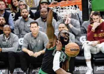 “Eu já lidei com ansiedade, até com depressão”, conta Jaylen Brown, astro da NBA