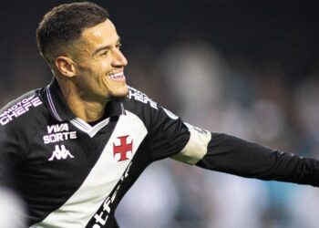 Coutinho brilha, Vasco atropela o Santos e Neymar sai de campo chorando