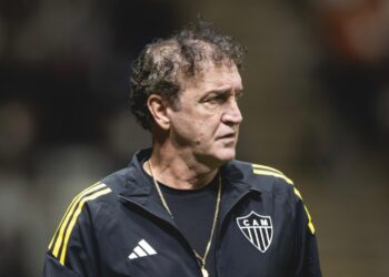 Atlético-MG anuncia a saída do técnico Cuca