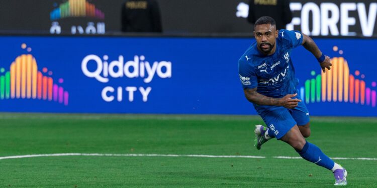 Al Hilal vence o Al Riyadh em estreia no Campeonato Saudita