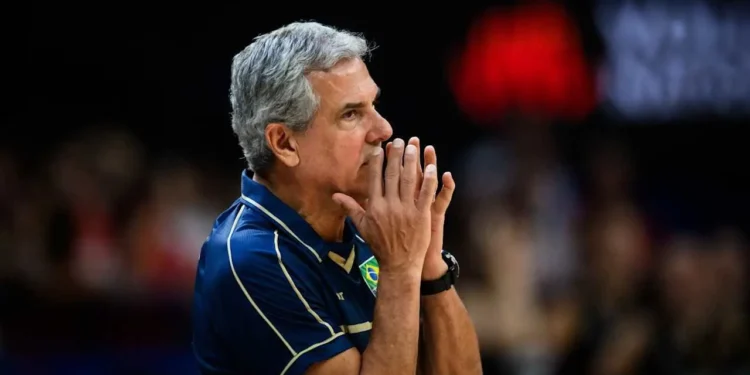 Zé Roberto define jogadoras da seleção feminina para o Mundial