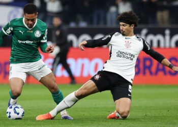 Palmeiras precisa ser mais Corinthians, enquanto o Corinthians vive dias de Palmeiras