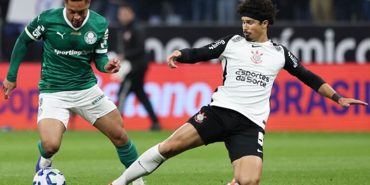 Palmeiras precisa ser mais Corinthians, enquanto o Corinthians vive dias de Palmeiras