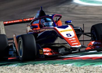 Câmara chega em 8º na Hungria e fica perto de título antecipado da F3; Inthraphuvasak vence sprint