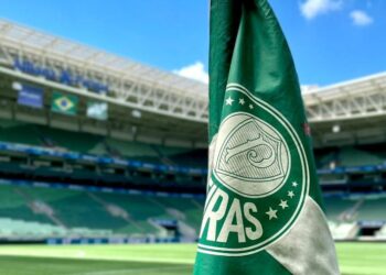 Palmeiras estreia novo patrocinador no clássico contra o Corinthians