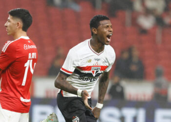 Arboleda valoriza trabalho de Crespo e responde Müller: “Palhaço”