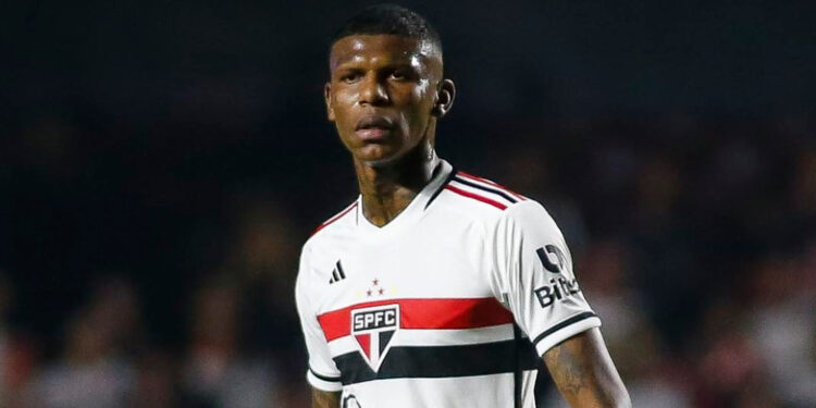 Arboleda tem lesão na coxa constatada e vira desfalque no São Paulo