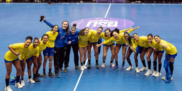 Seleção de handebol vence Argentina e garante liderança do grupo no Pan Júnior
