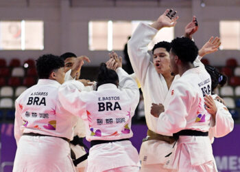 Judô brasileiro encerra campanha no Pan Júnior com ouro por equipes