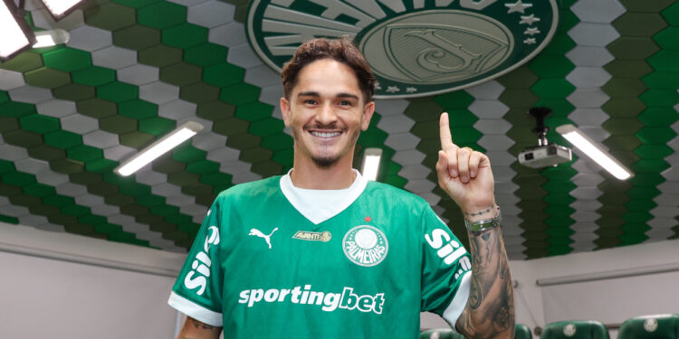 Palmeiras anuncia contratação do lateral-direito Khellven