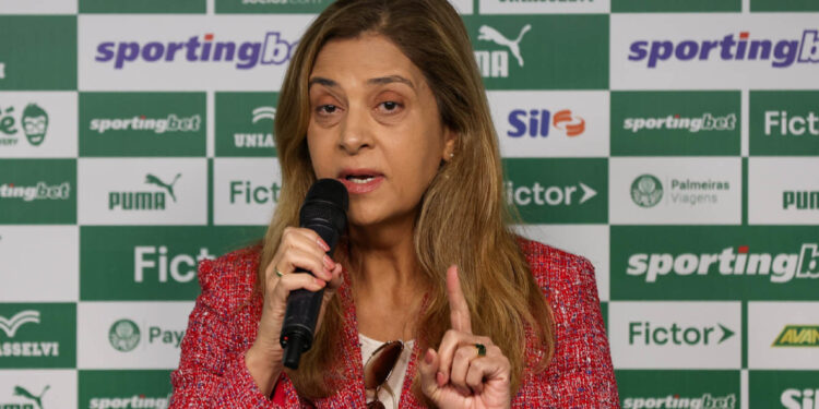 Leila sai em defesa de Abel Ferreira e reforça desejo de renovação até 2027