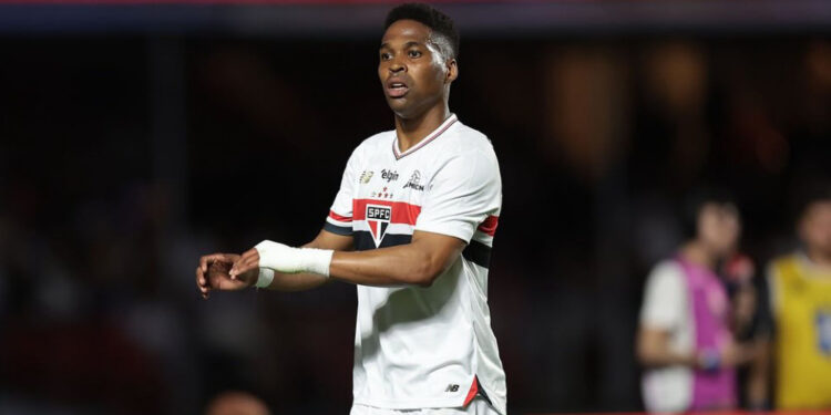 Wendell sofre lesão muscular e vira desfalque no São Paulo