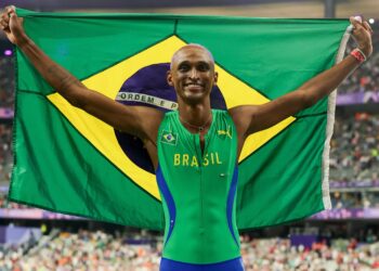 Alison dos Santos avança à semifinal dos 400m com barreiras no Mundial de Atletismo