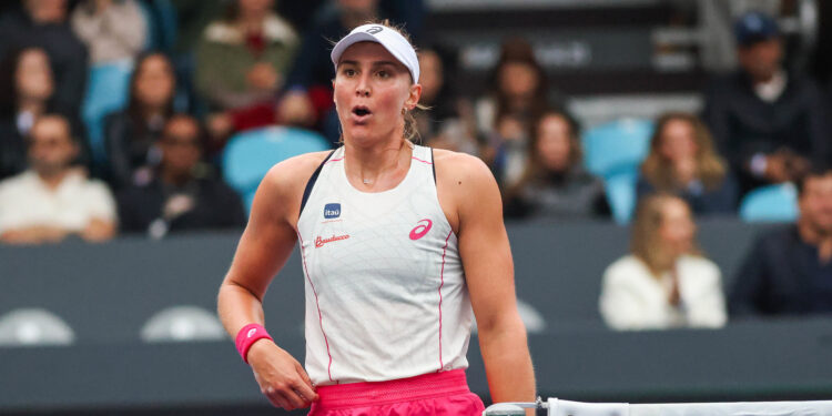Bia Haddad lamenta derrota nas quartas de final do SP Open: “Não foi um dia bom”