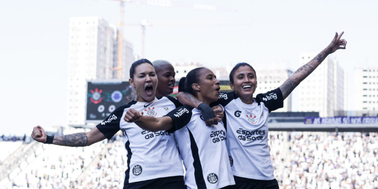 Corinthians bate o Cruzeiro e é heptacampeão do Brasileirão Feminino